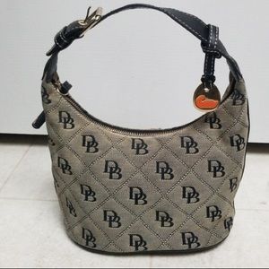 Dooney & Bourke signature logo purse